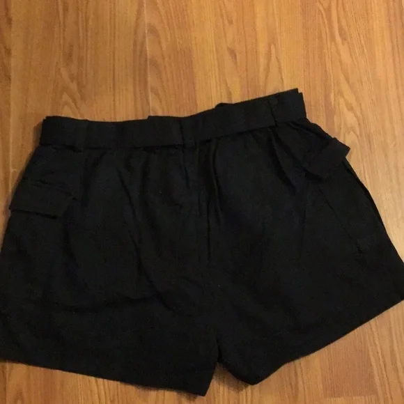Windsor Shorts size Large (G) - Picture 3 of 4